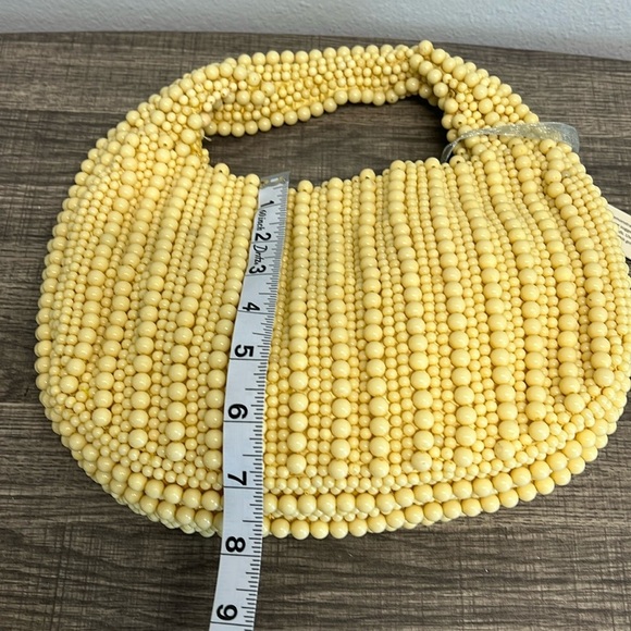 Butter Yellow Beaded Hobo Bag 💛 - Picture 8 of 8